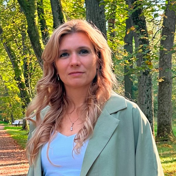 Елена — студия «Лакшми»